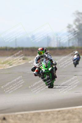 media/Sep-20-2025-TrackDaz (Sat) [[27f0cde673]]/B Group/220pm (Turn 9)/